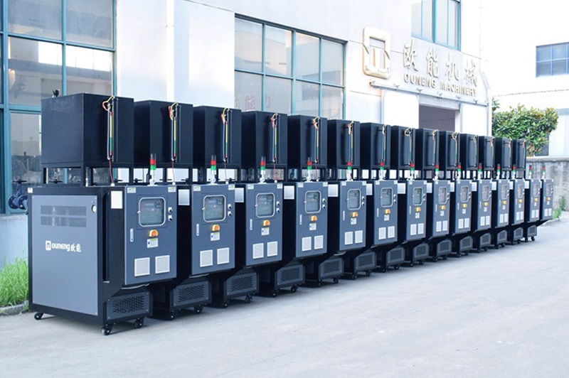 擠出機模頭設(shè)備需要多大功率導熱油加熱器？