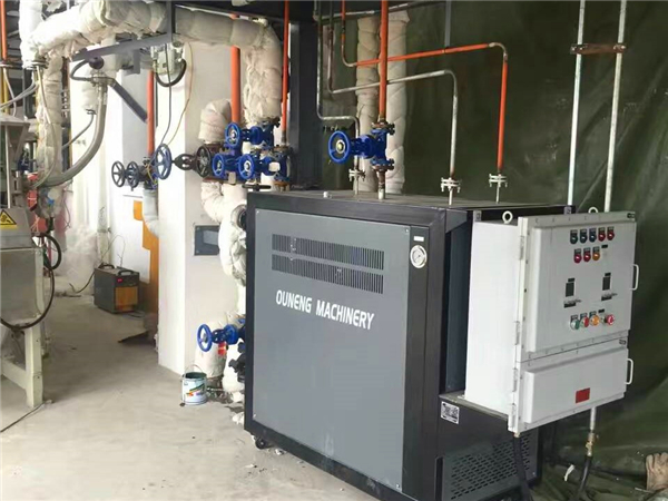 電加熱導(dǎo)熱油爐可以給熱壓機(jī)加熱嗎「歐能機(jī)械」告訴您